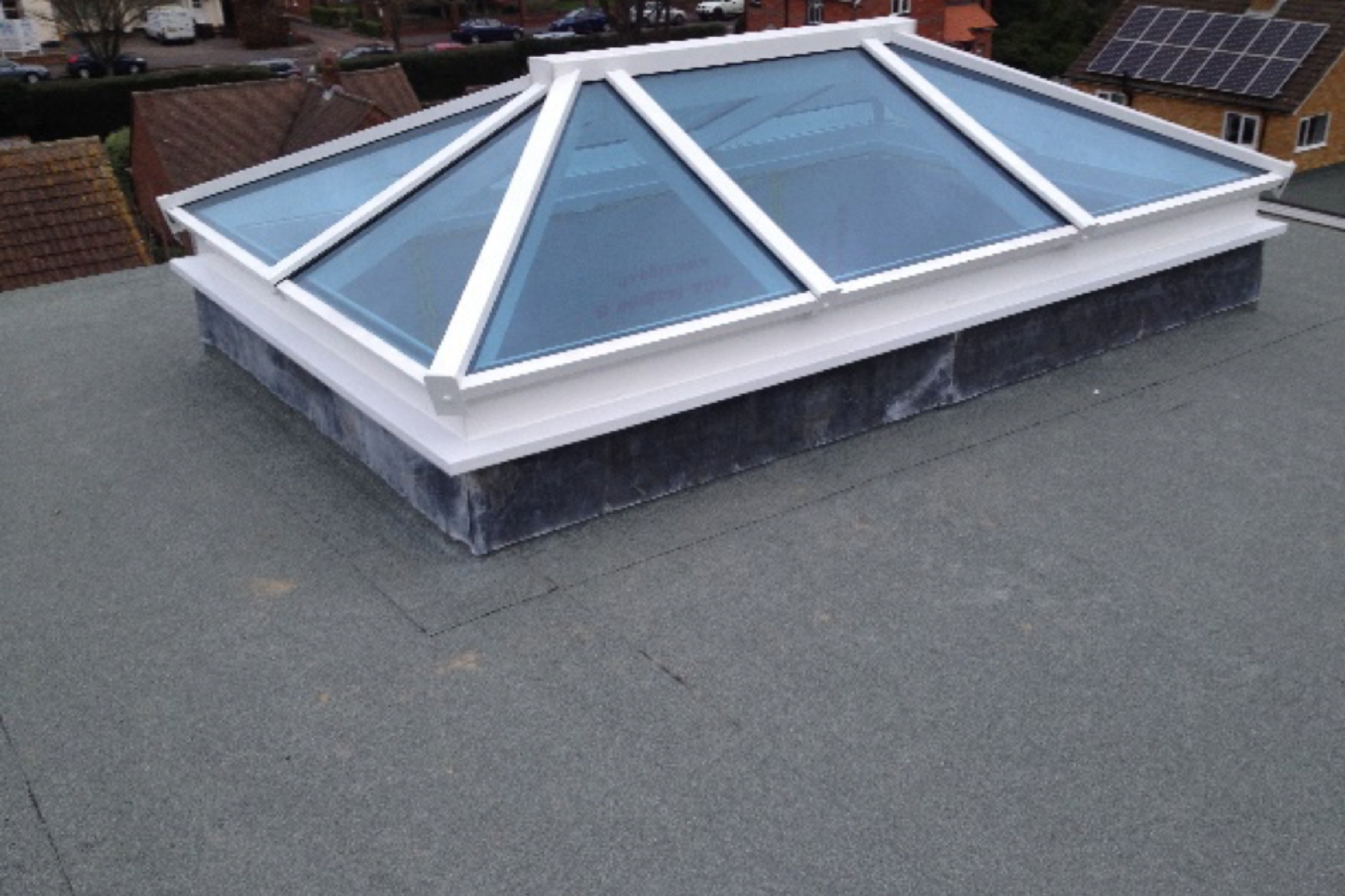 What Type Of Material Is Best For A Flat Roof